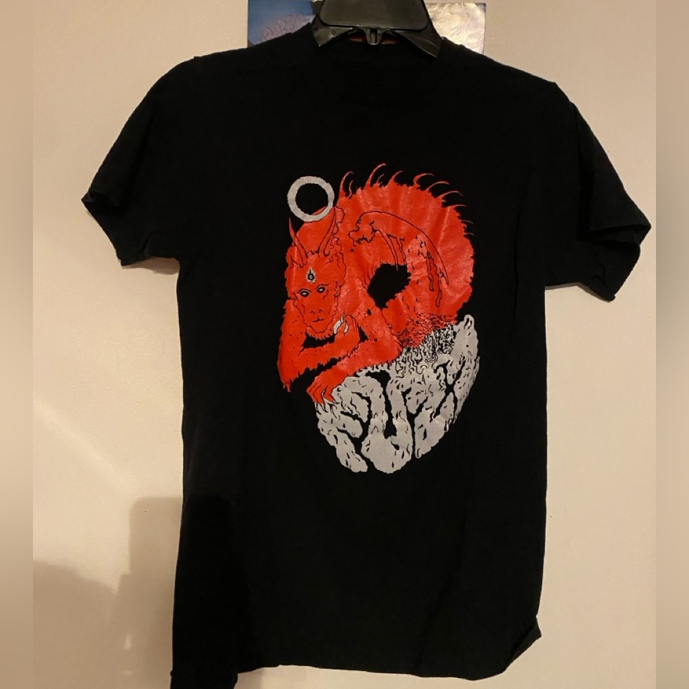 Fuzz band tee